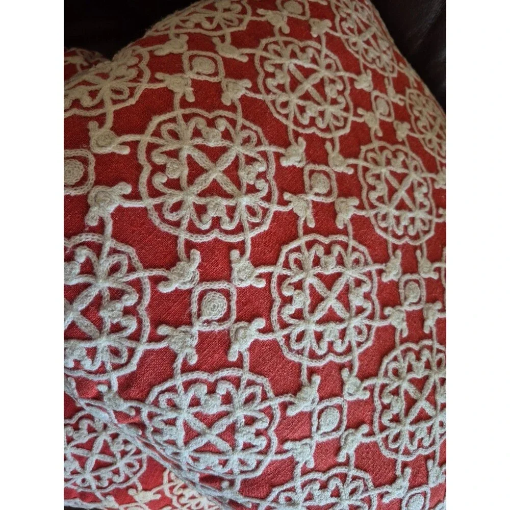 Envogue embroidered linen